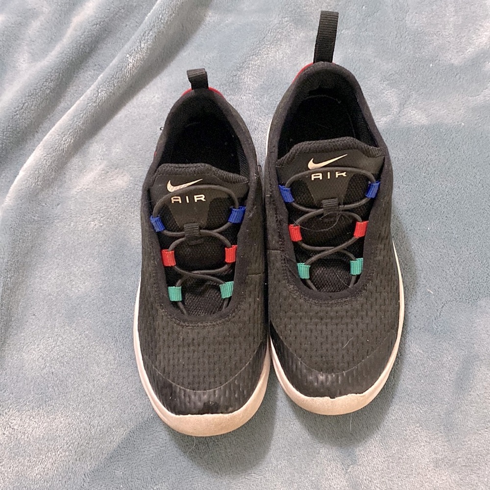 Nike Air Max Motion 2